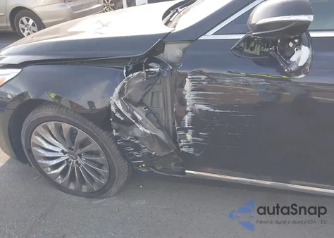 2018 Genesis G90 3.3T Premium z USA, uszkodzony, nr VIN KMHG34JA8JU039638